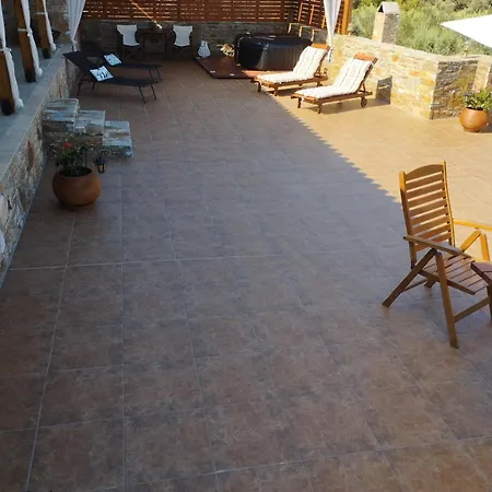 Lena - ανδροσ Villa Katakilos